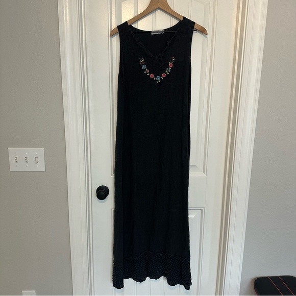Vintage Maxi Dress Linen Black Embroidered Floral Boho Whimsigoth Size Small - Picture 4 of 9